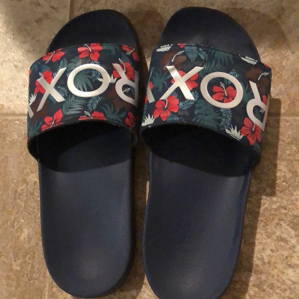 Roxy slip on shoes
